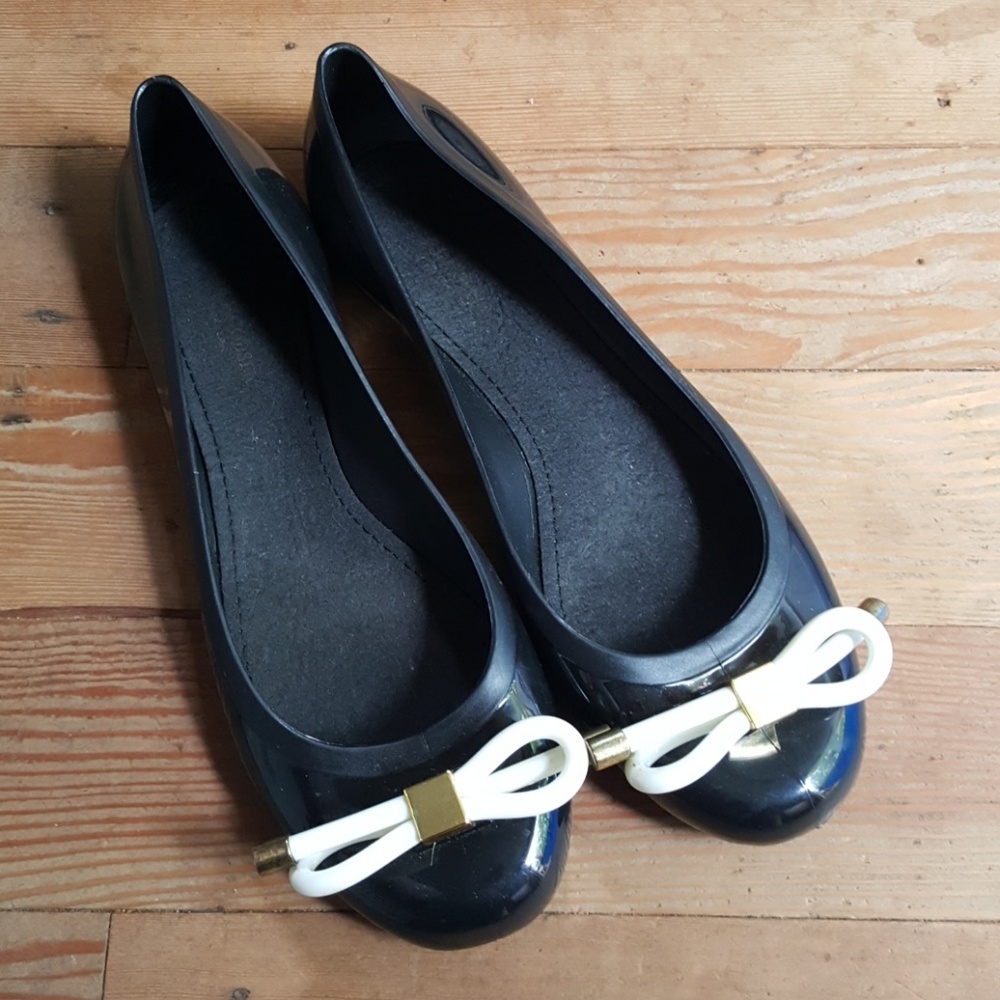 Ilse Jacobson black rubber ballet rain flats